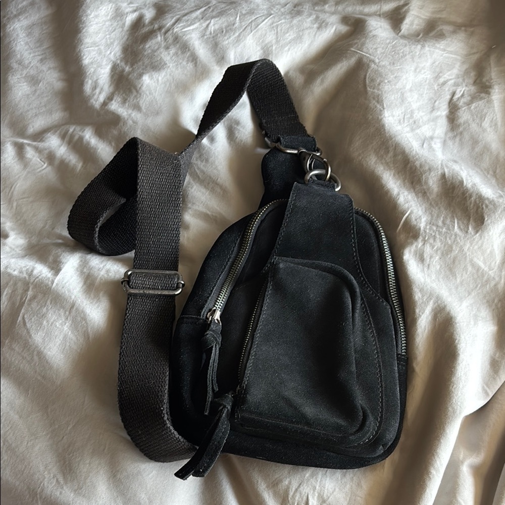 Free people Hudson sling suede  great condition